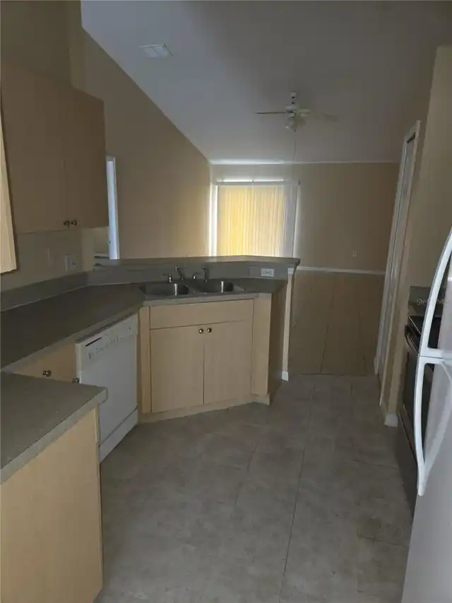 Listing Photo 6