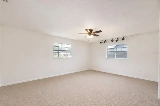 Listing Photo 29