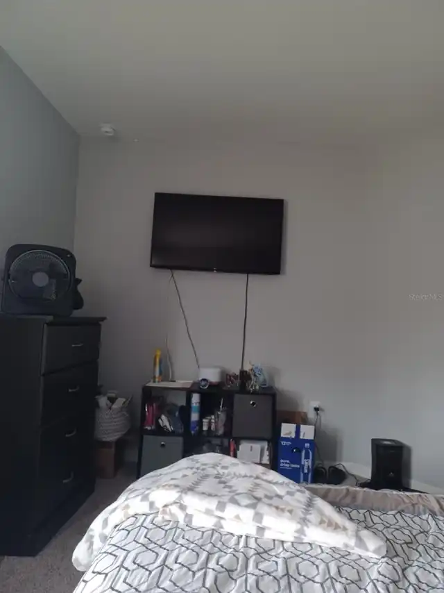 Listing Photo 8