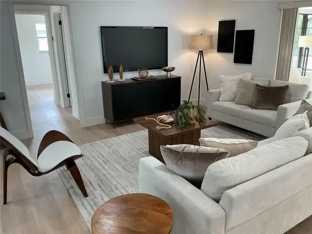 Listing Photo 9