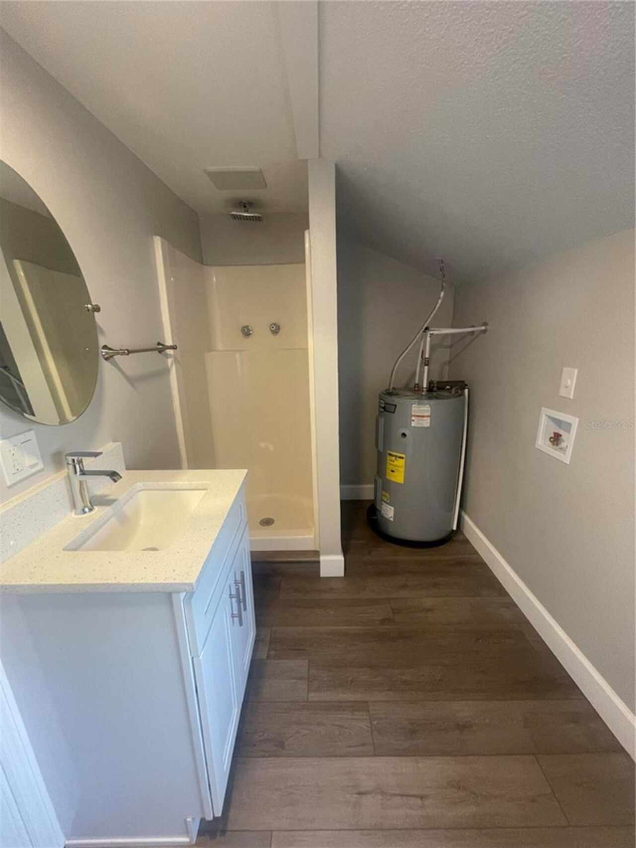 Listing Photo 8