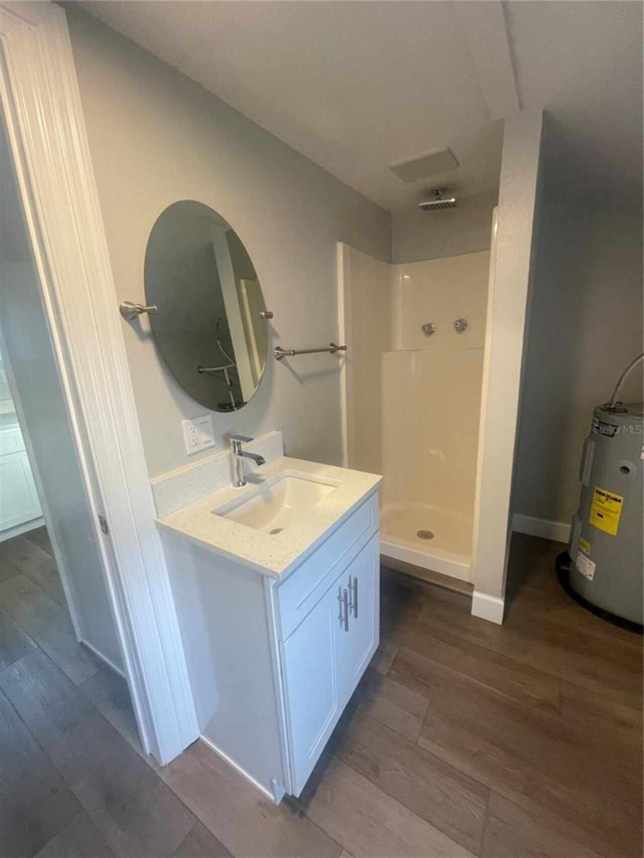 Listing Photo 9