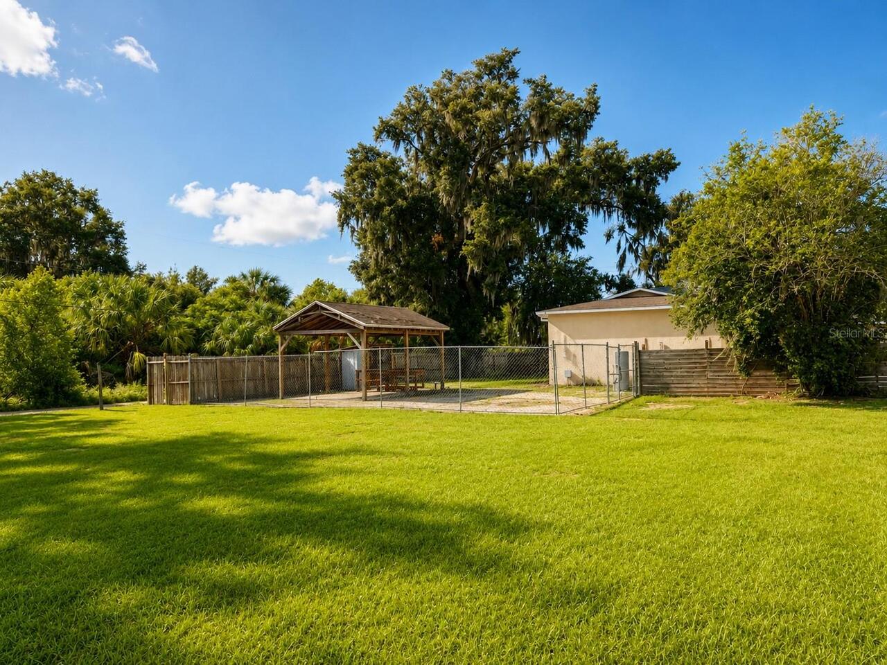 Listing Photo 16