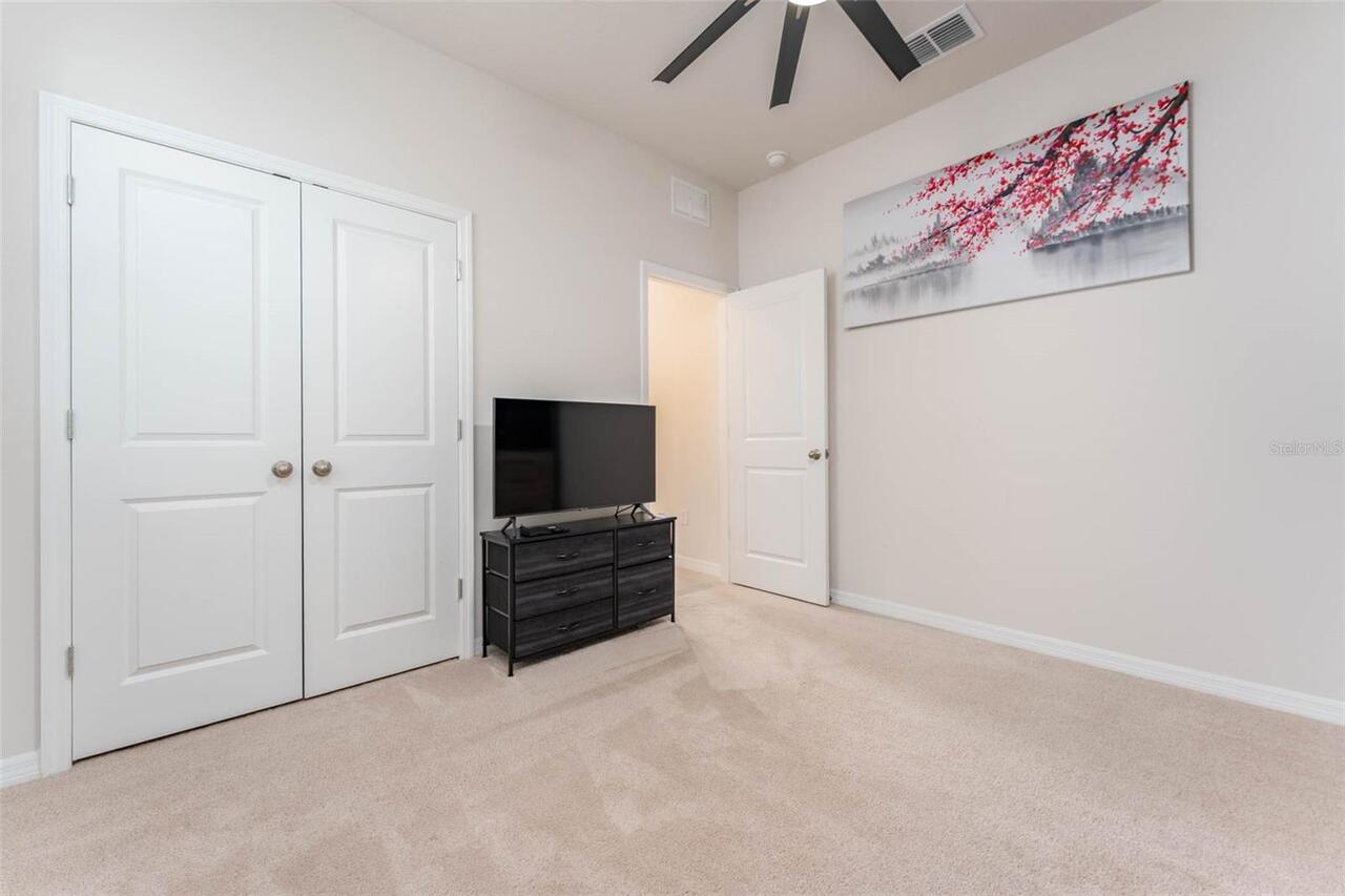Listing Photo 32