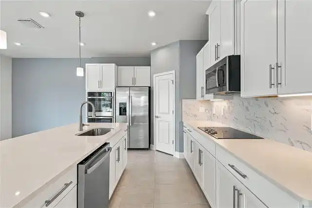 Listing Photo 10