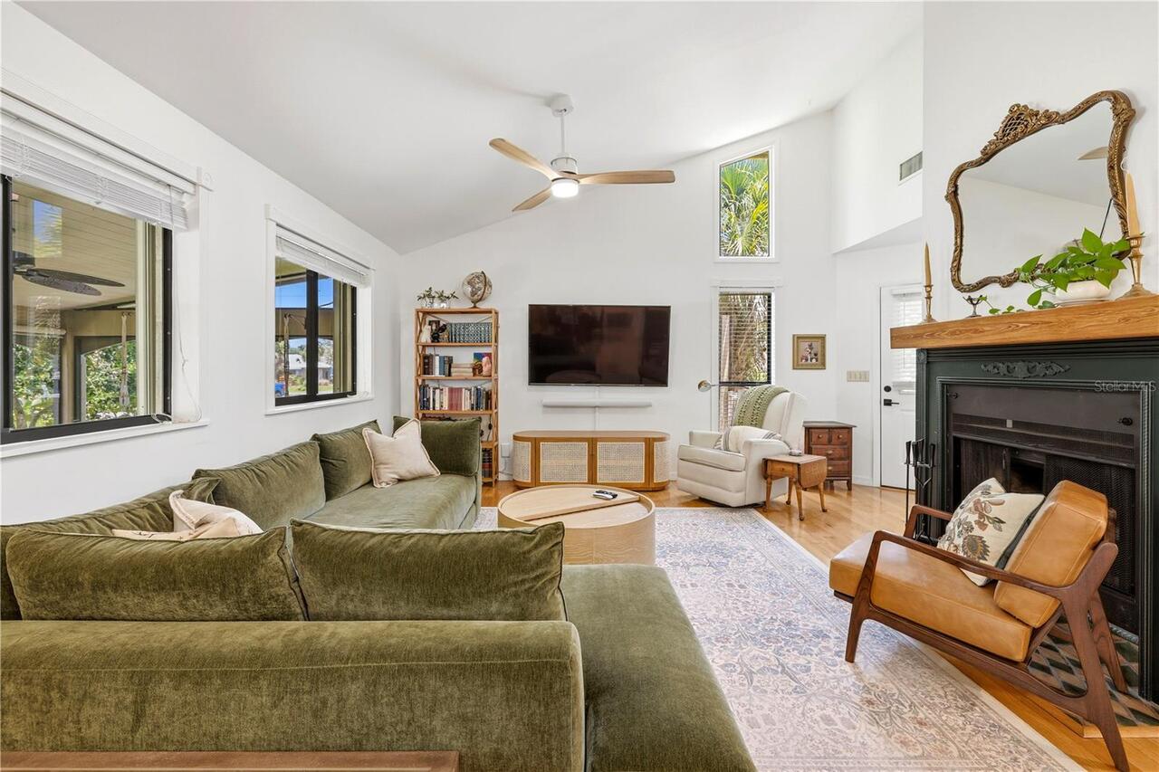 Listing Photo 10