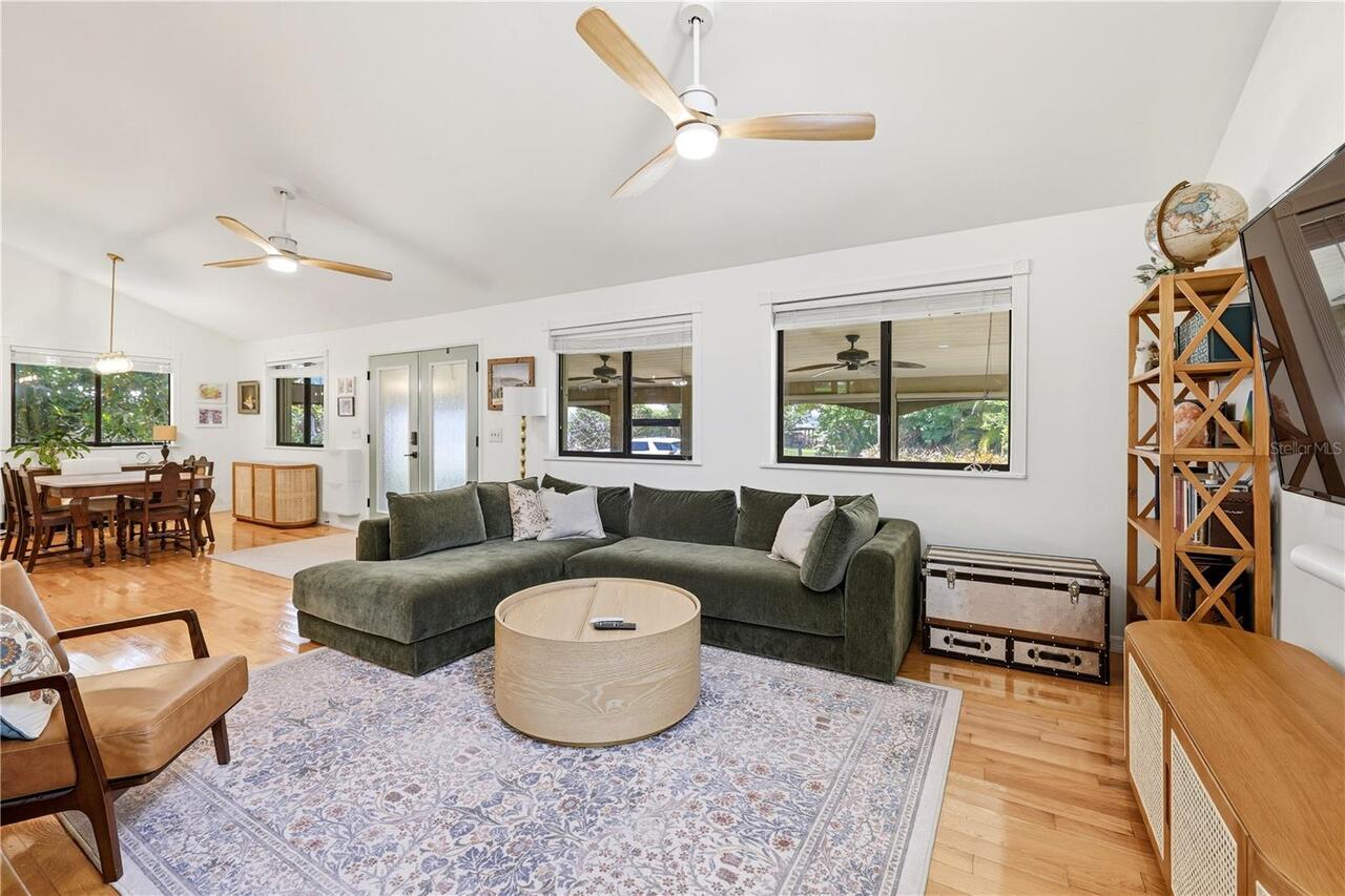 Listing Photo 15
