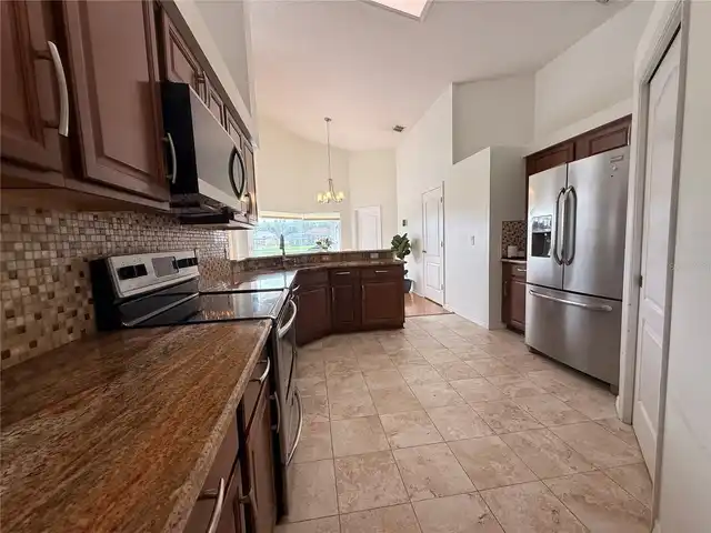 Listing Photo 19