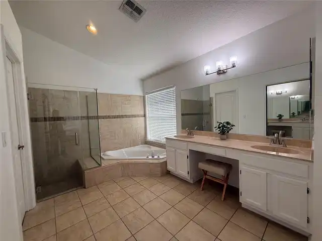 Listing Photo 35