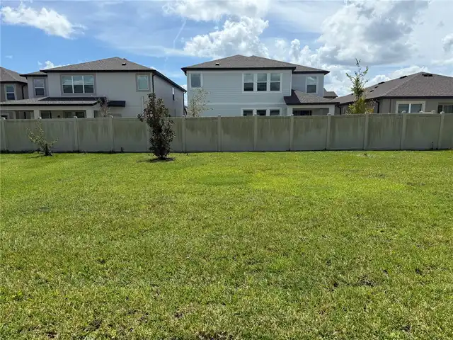 Listing Photo 16