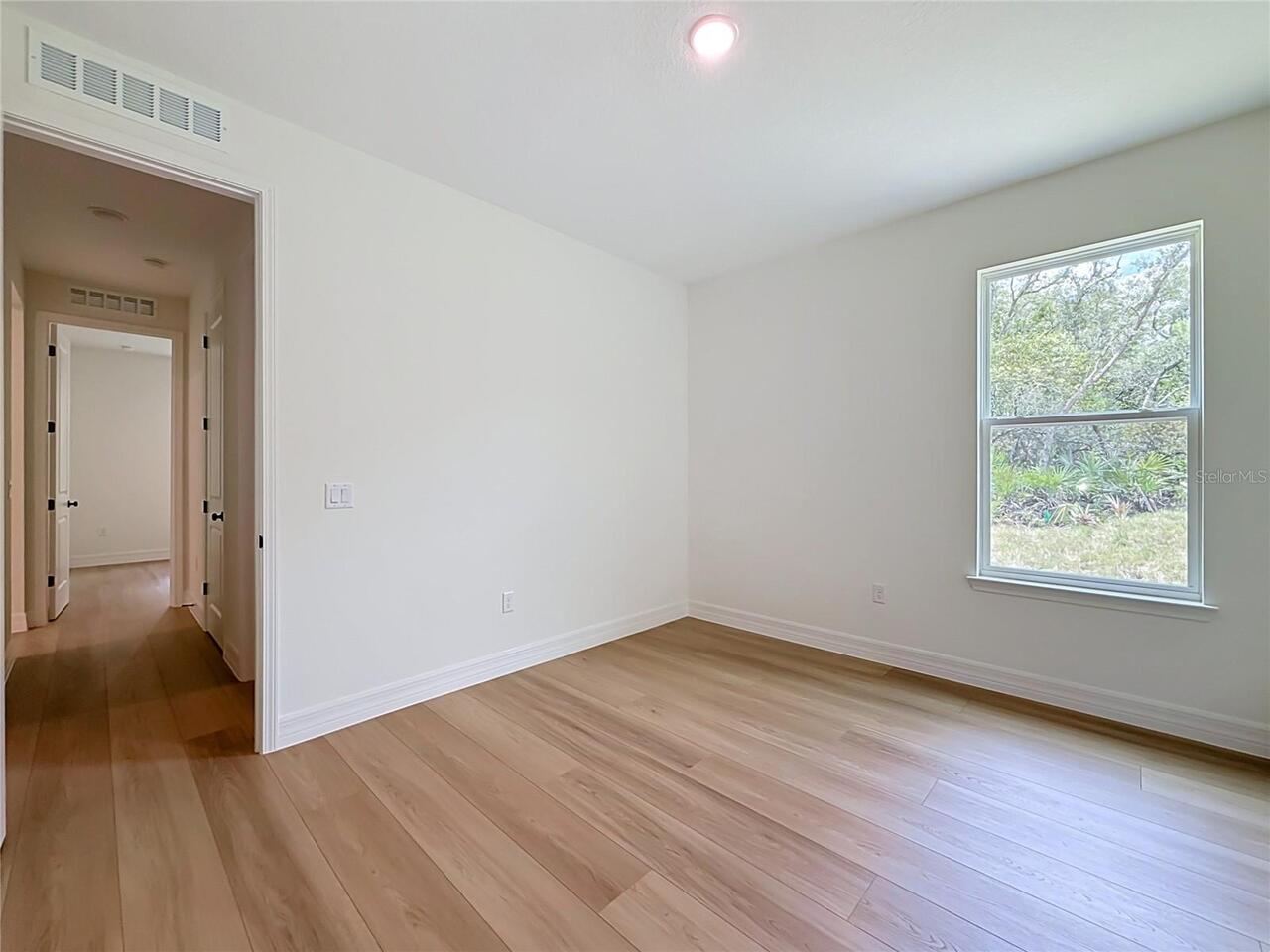 Listing Photo 37