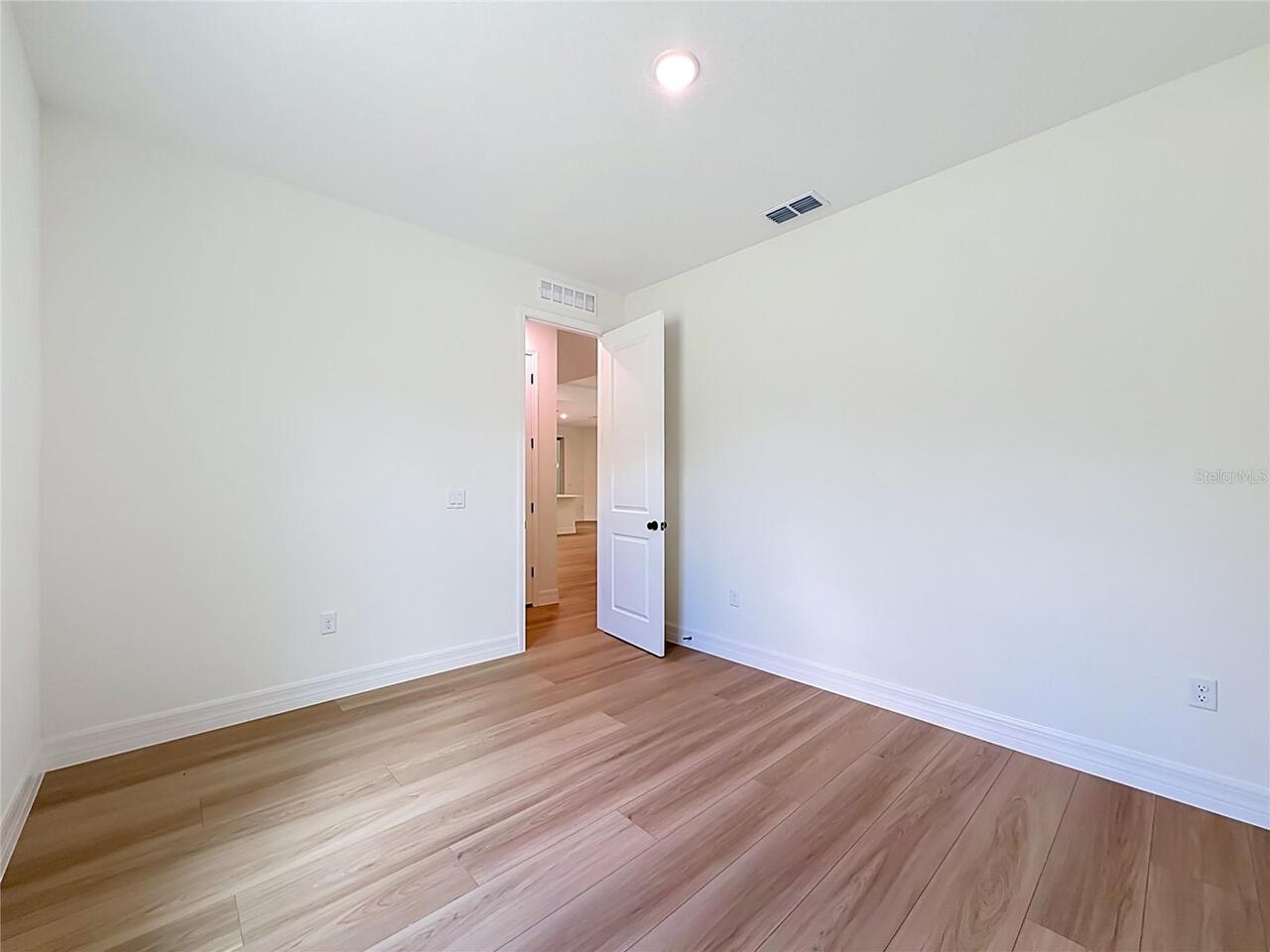 Listing Photo 42