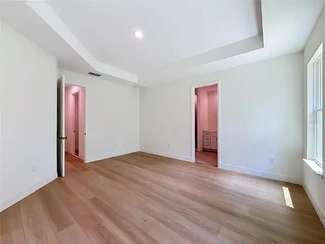 Listing Photo 28