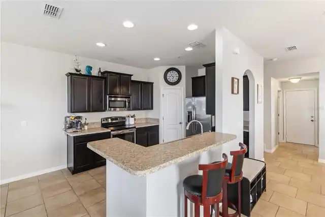 Listing Photo 12