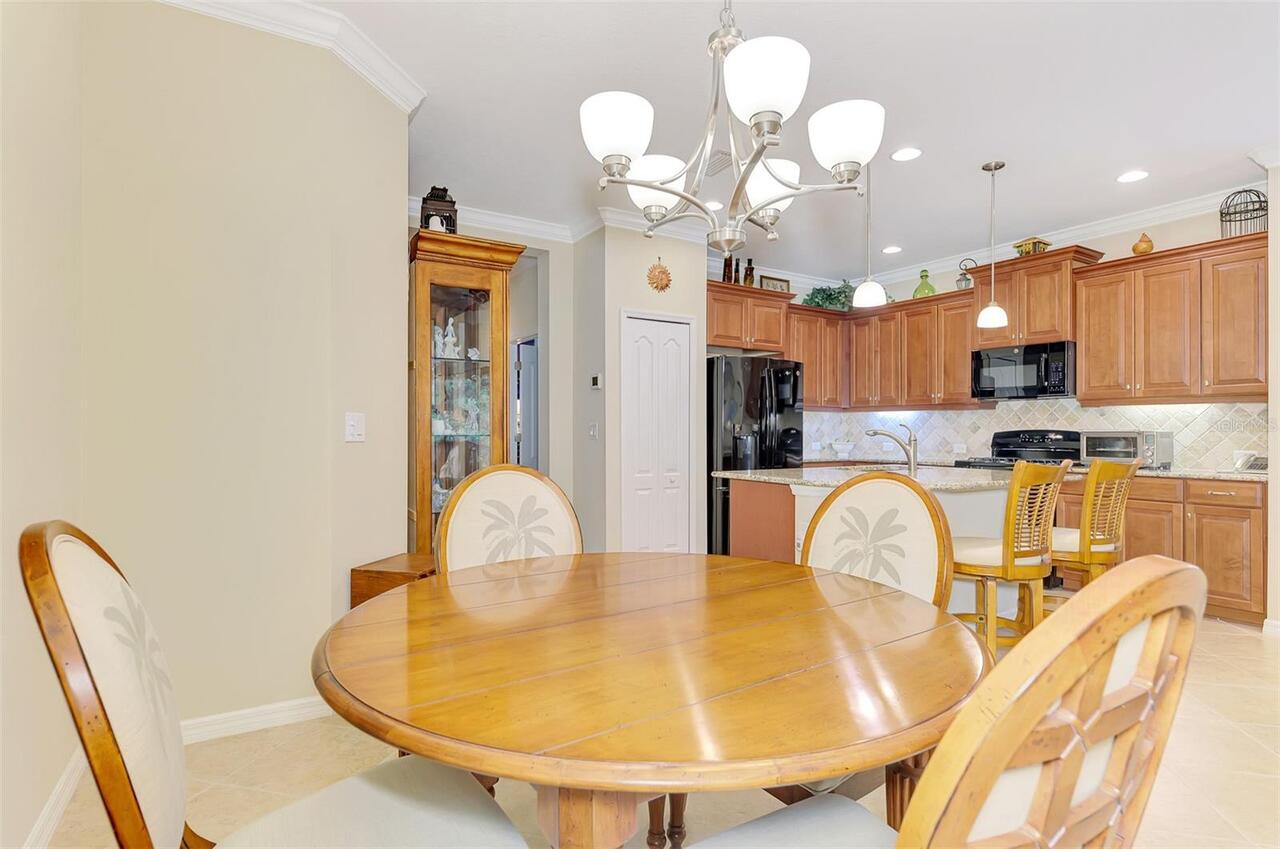 Listing Photo 14