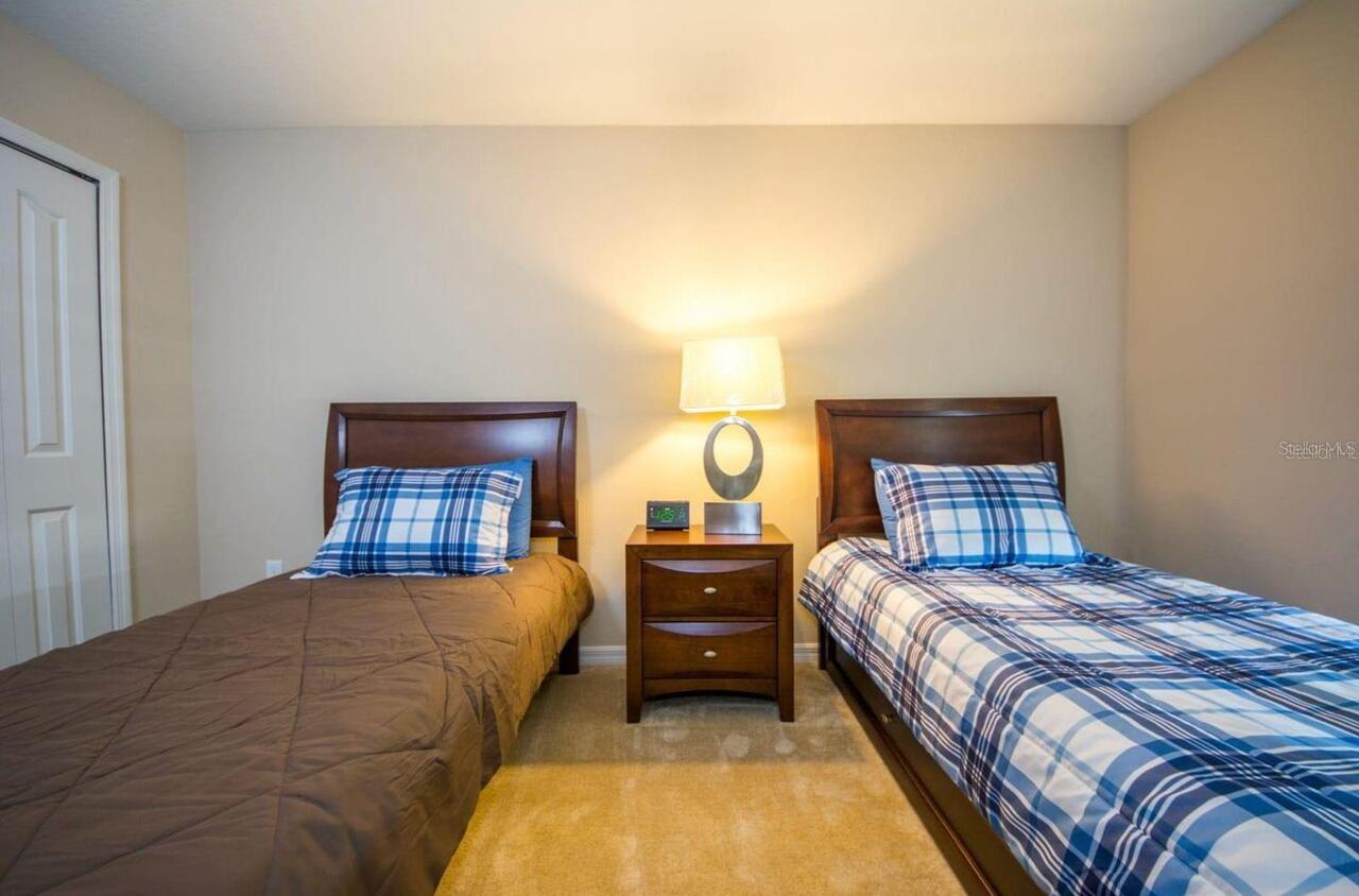 Listing Photo 12