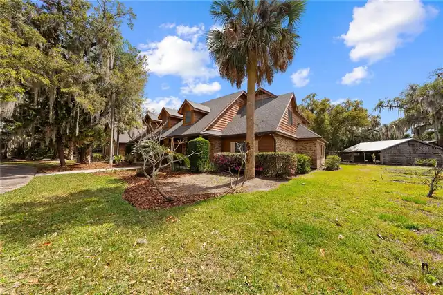 Listing Photo 11