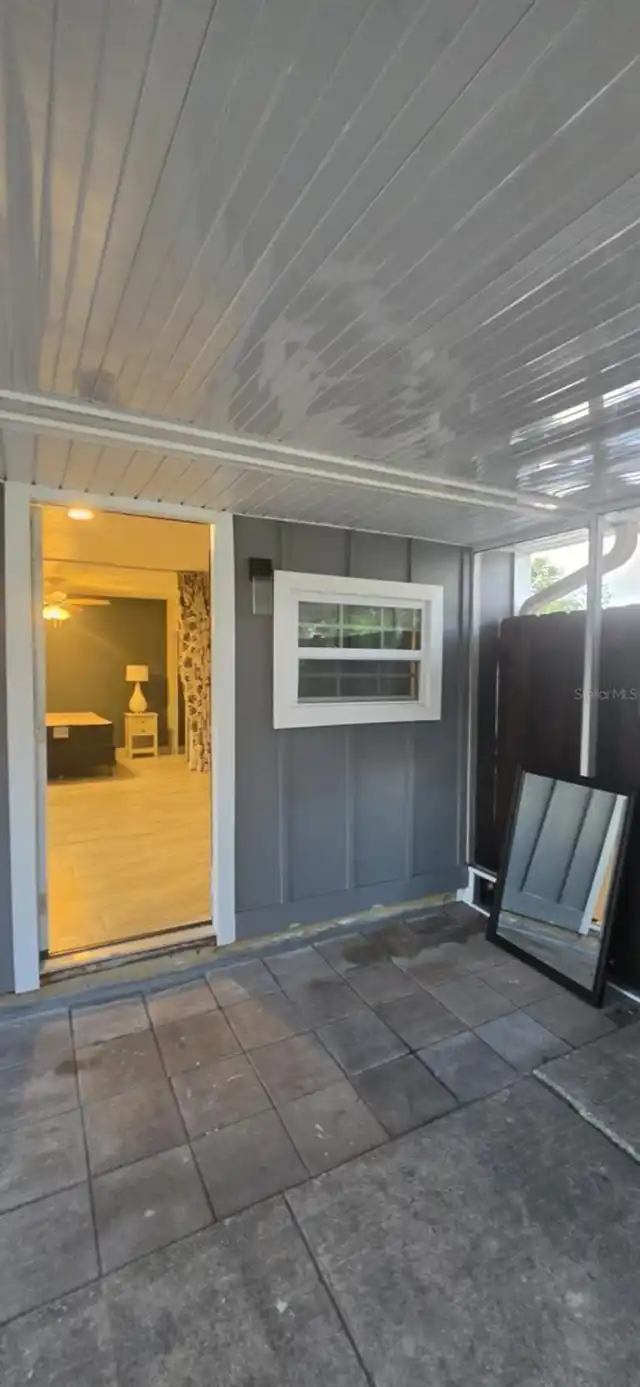Listing Photo 8
