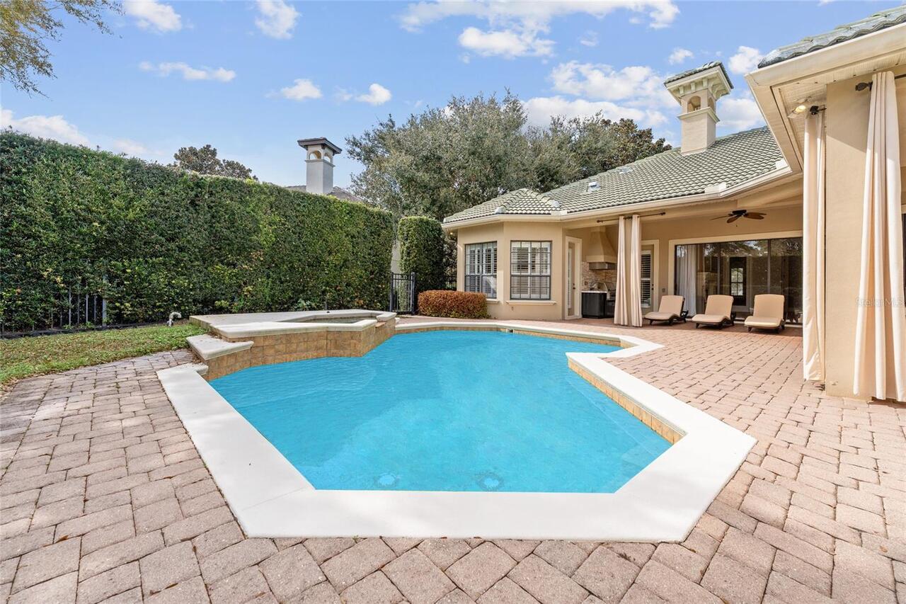 Listing Photo 11