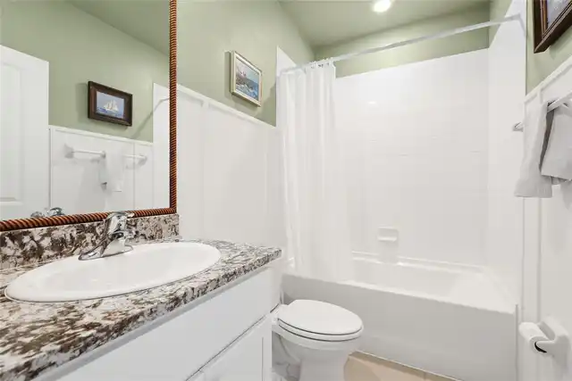 Listing Photo 17