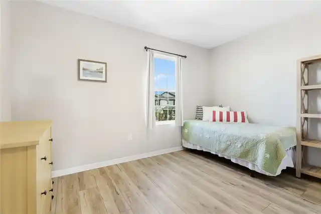 Listing Photo 25