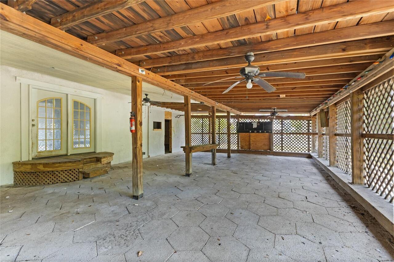 Listing Photo 11