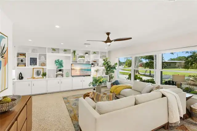 Listing Photo 8