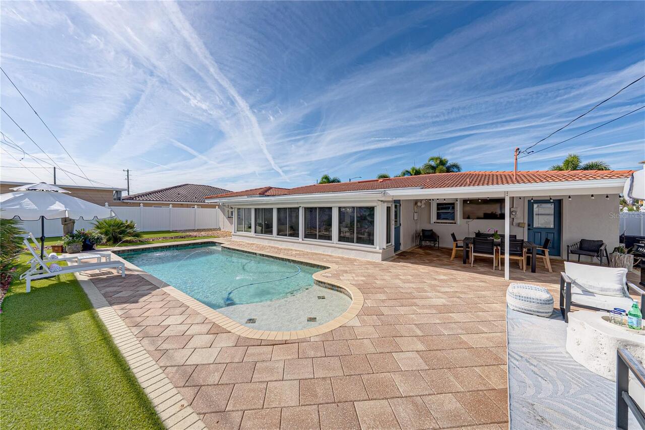 St Petersburg Real Estate