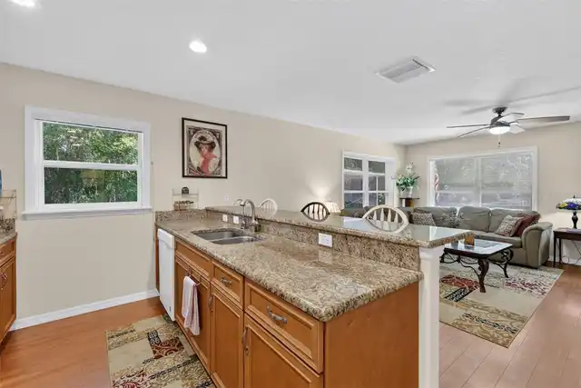 Listing Photo 43