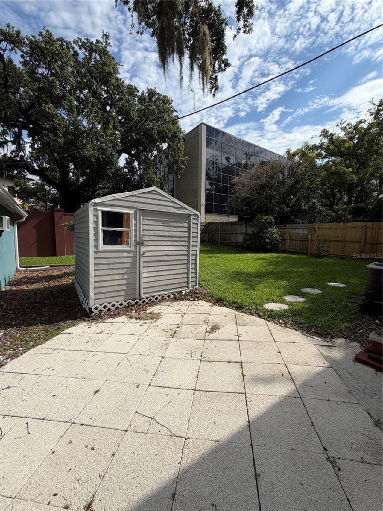 Listing Photo 9