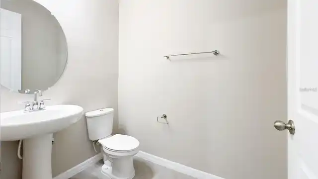 Listing Photo 9