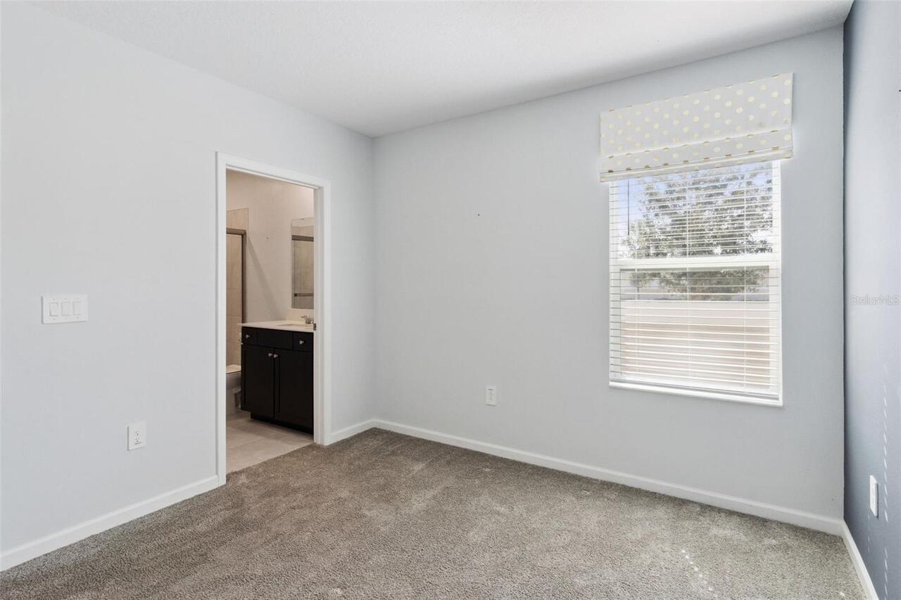 Listing Photo 32
