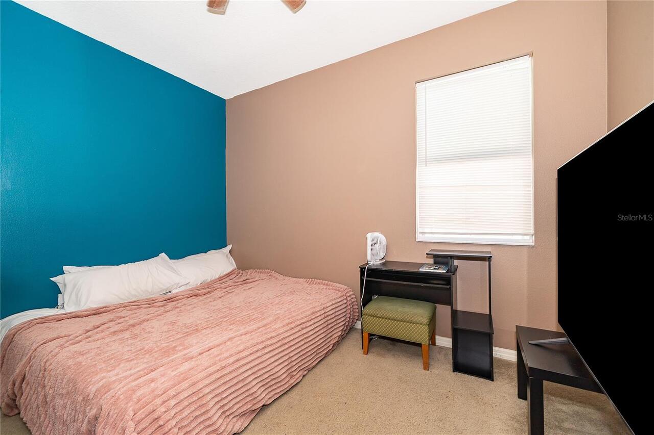 Listing Photo 12