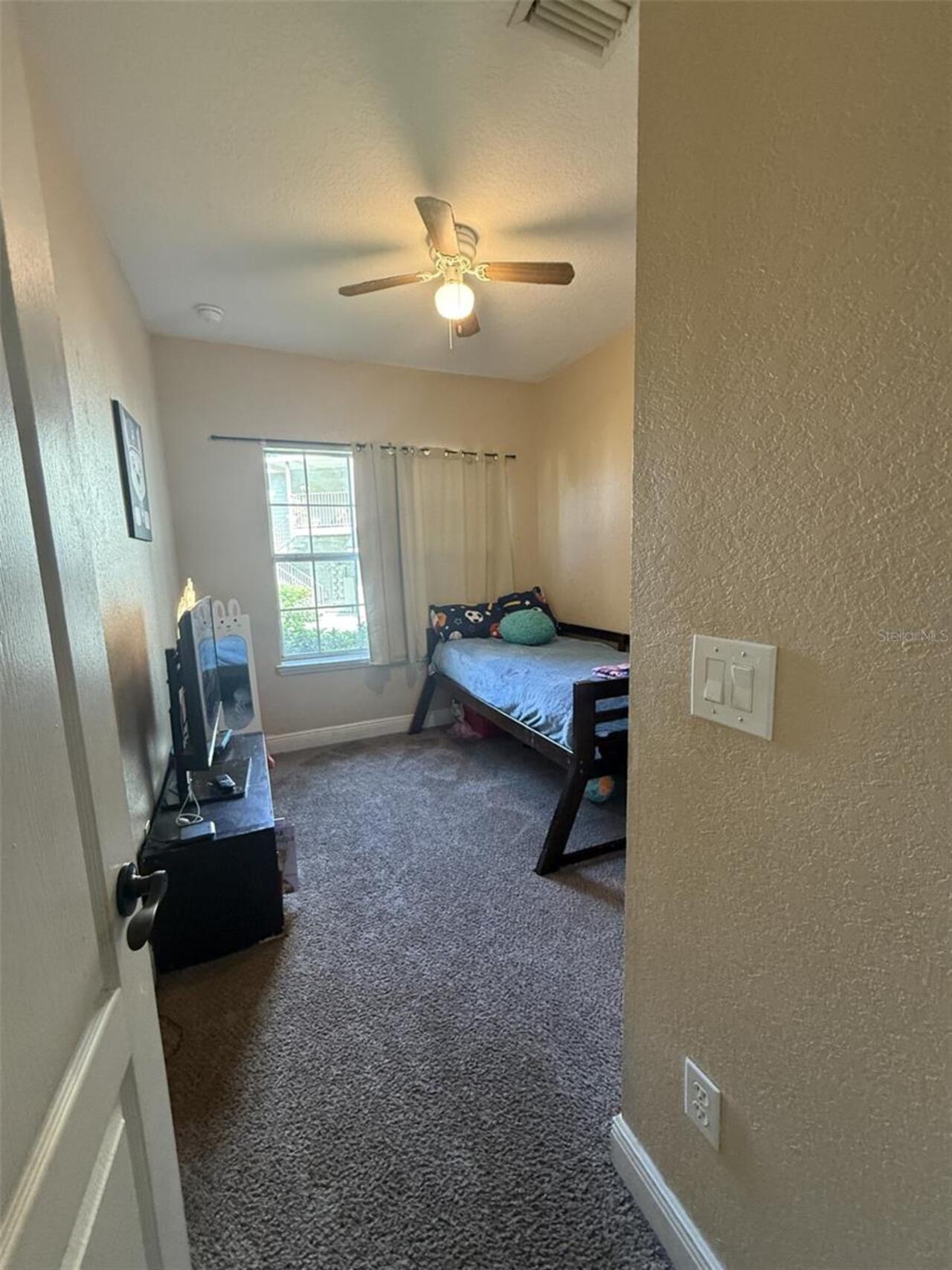 Listing Photo 9