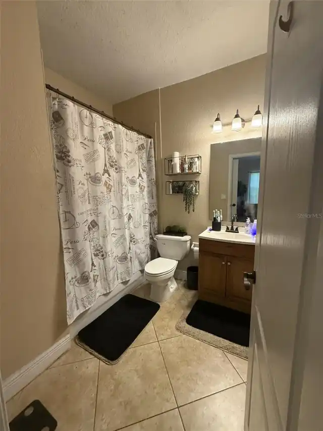 Listing Photo 8