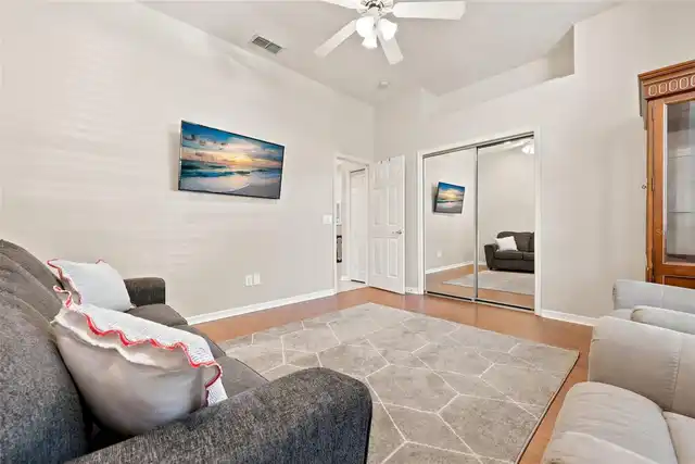 Listing Photo 21