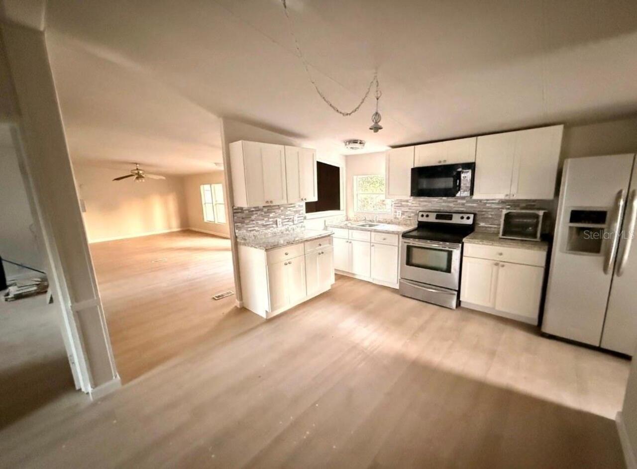 Listing Photo 8