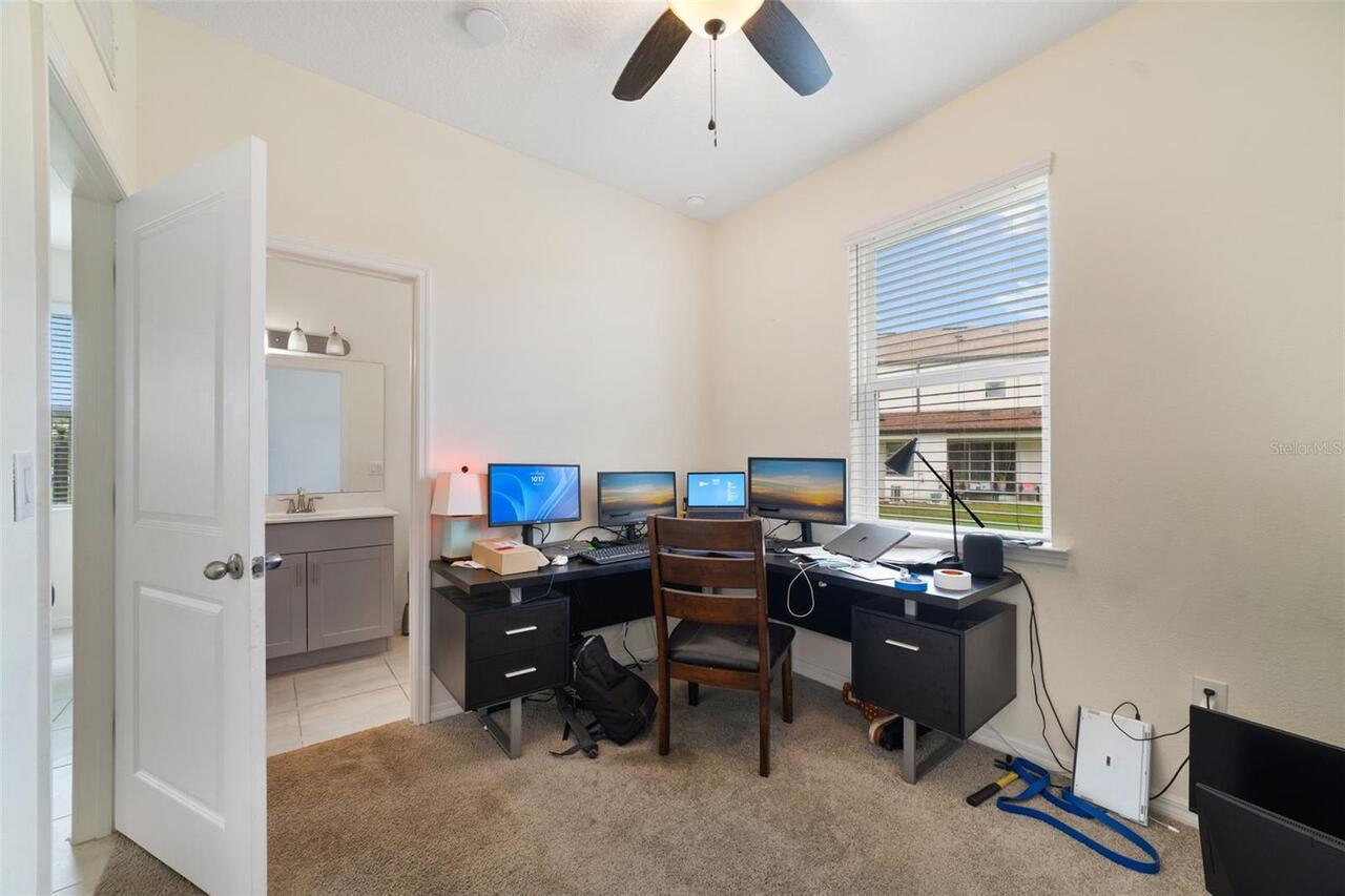 Listing Photo 10