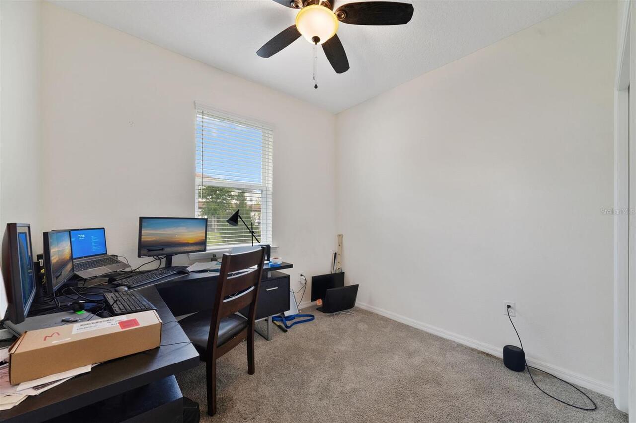 Listing Photo 12