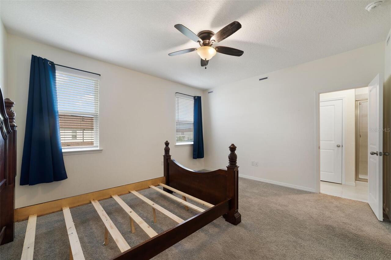 Listing Photo 14