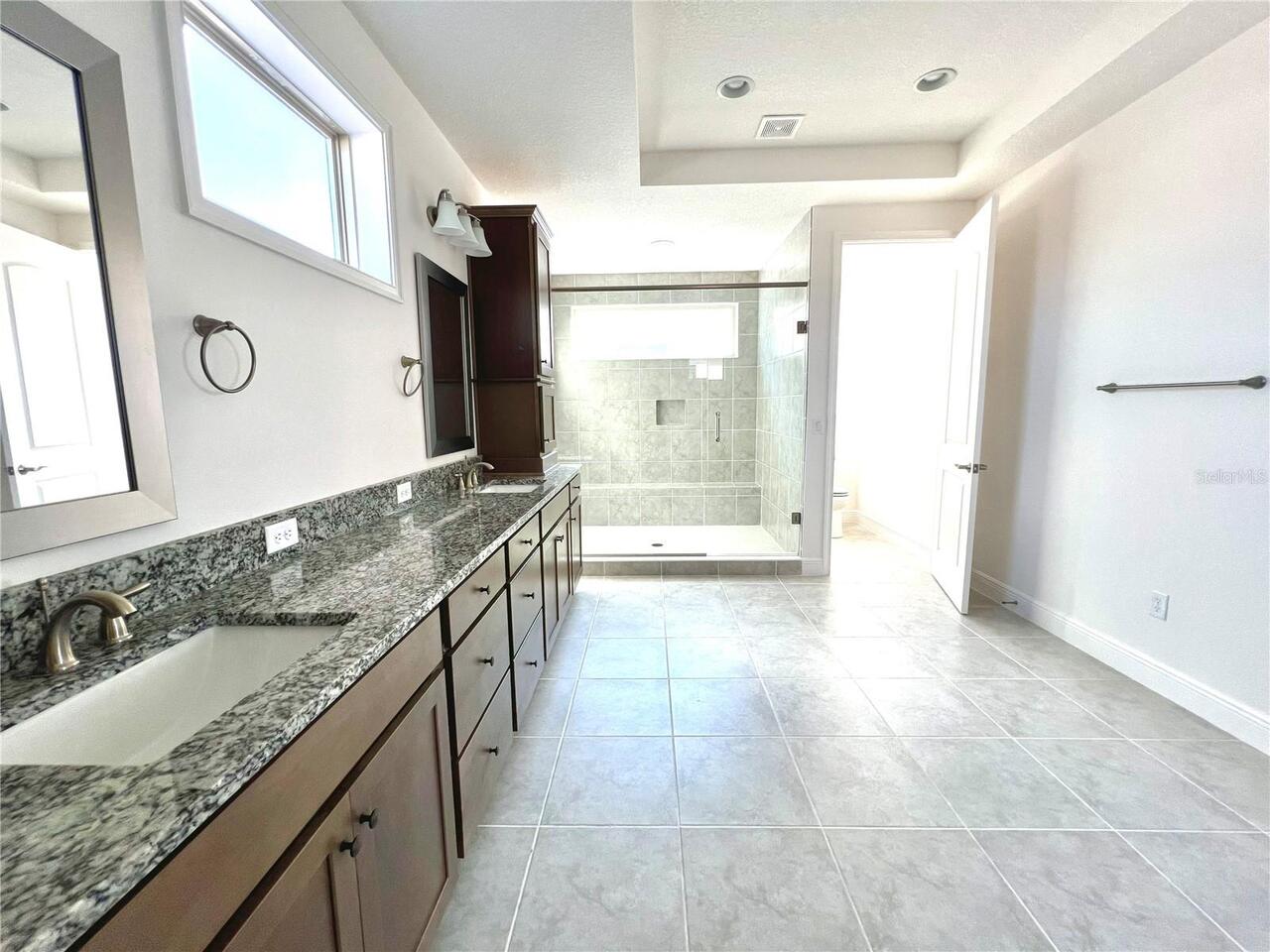 Listing Photo 34