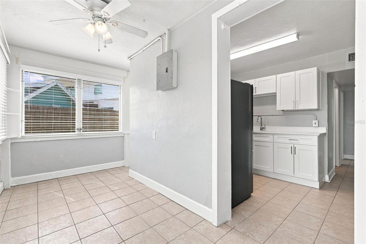 Listing Photo 10