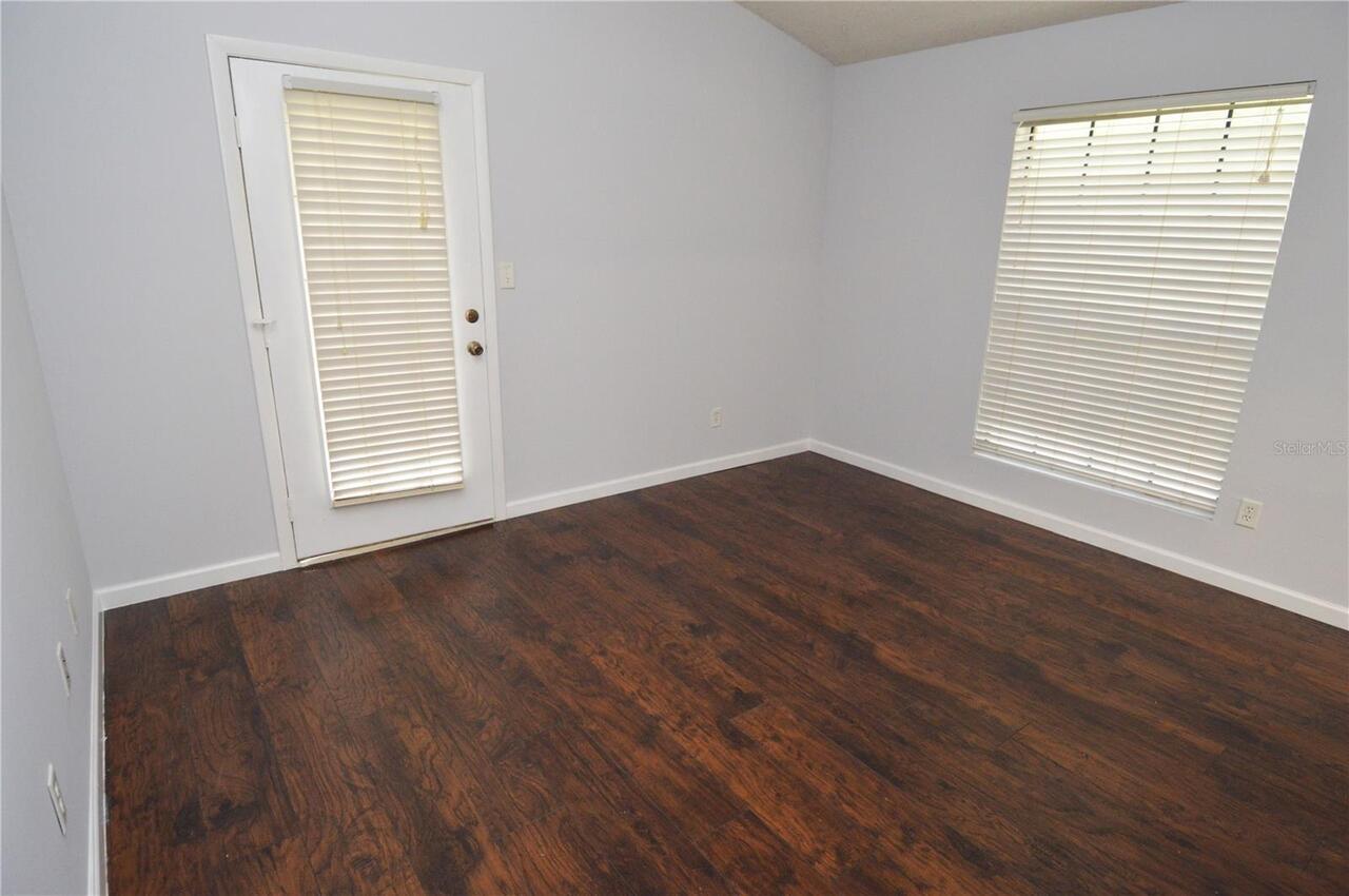 Listing Photo 14