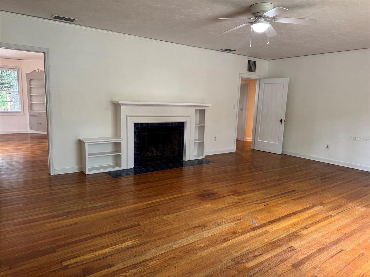 Listing Photo 8