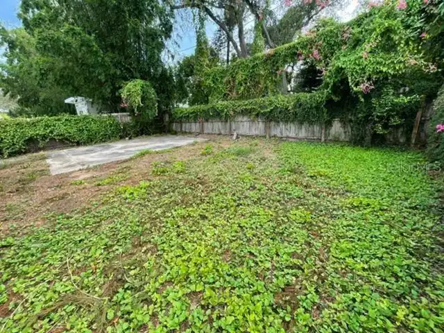 Listing Photo 17