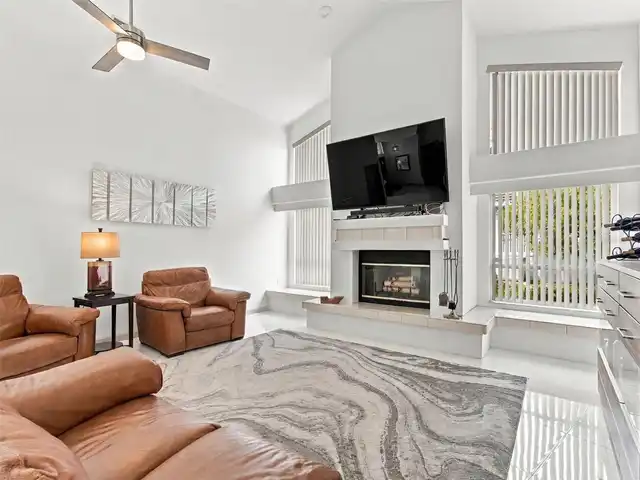 Listing Photo 17
