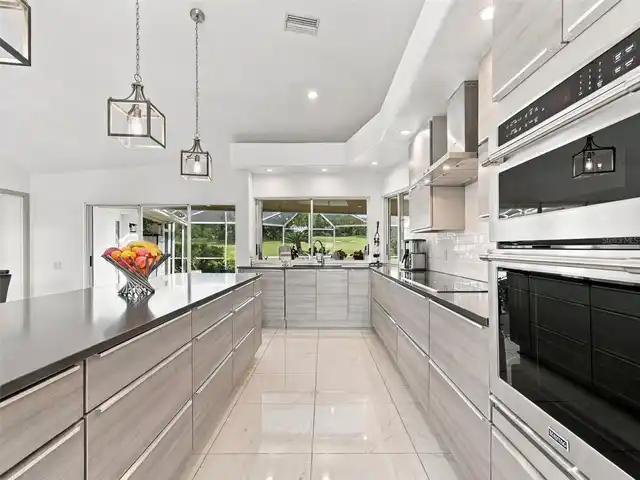 Listing Photo 29