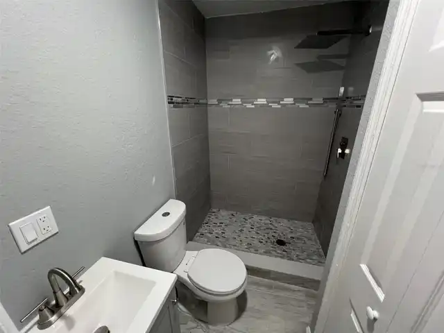 Listing Photo 9