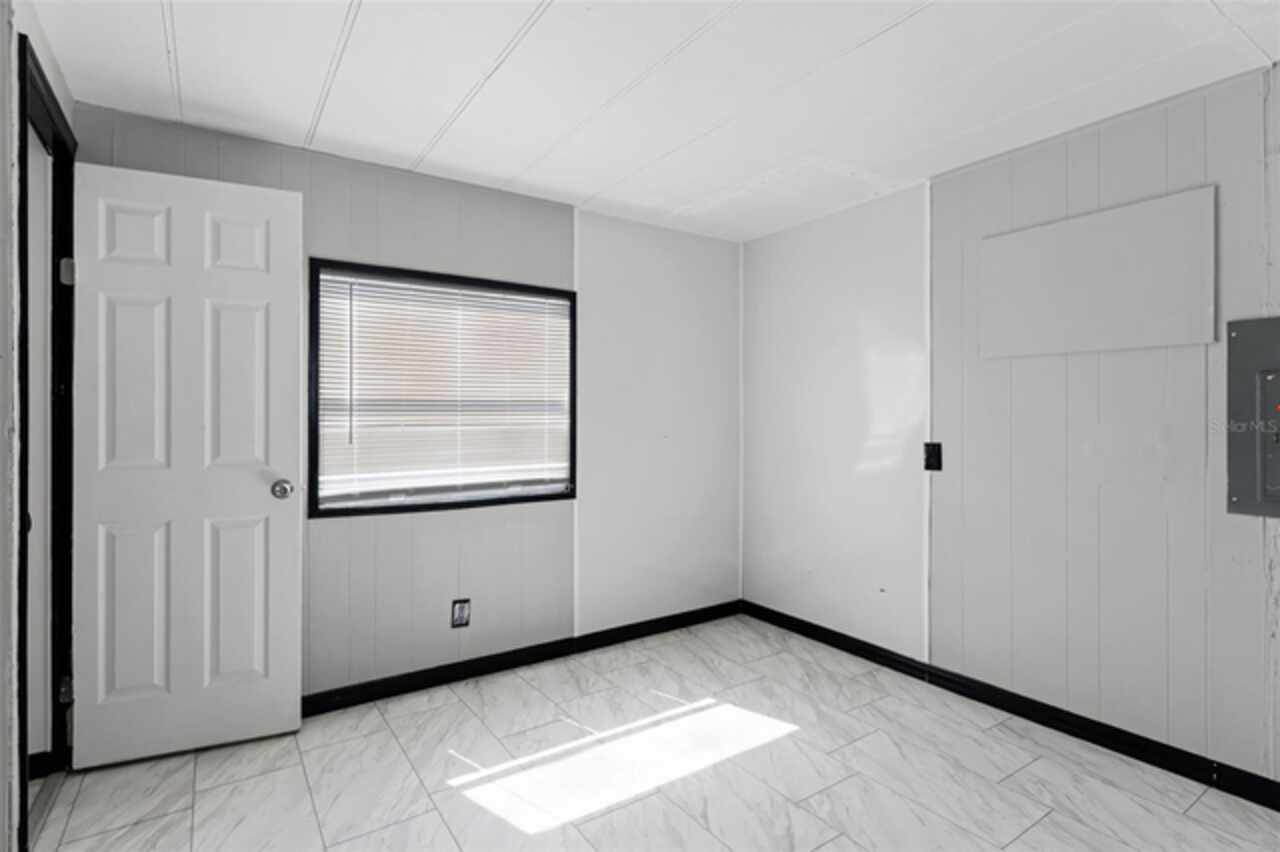 Listing Photo 13