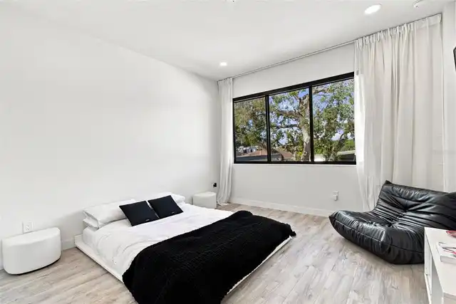 Listing Photo 26